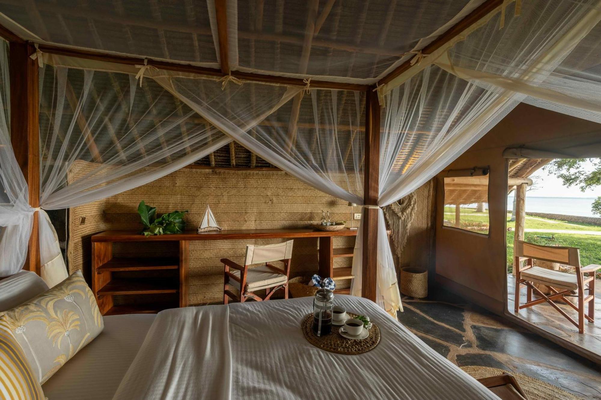 Mwazaro Beach Lodge Shimoni Eksteriør billede