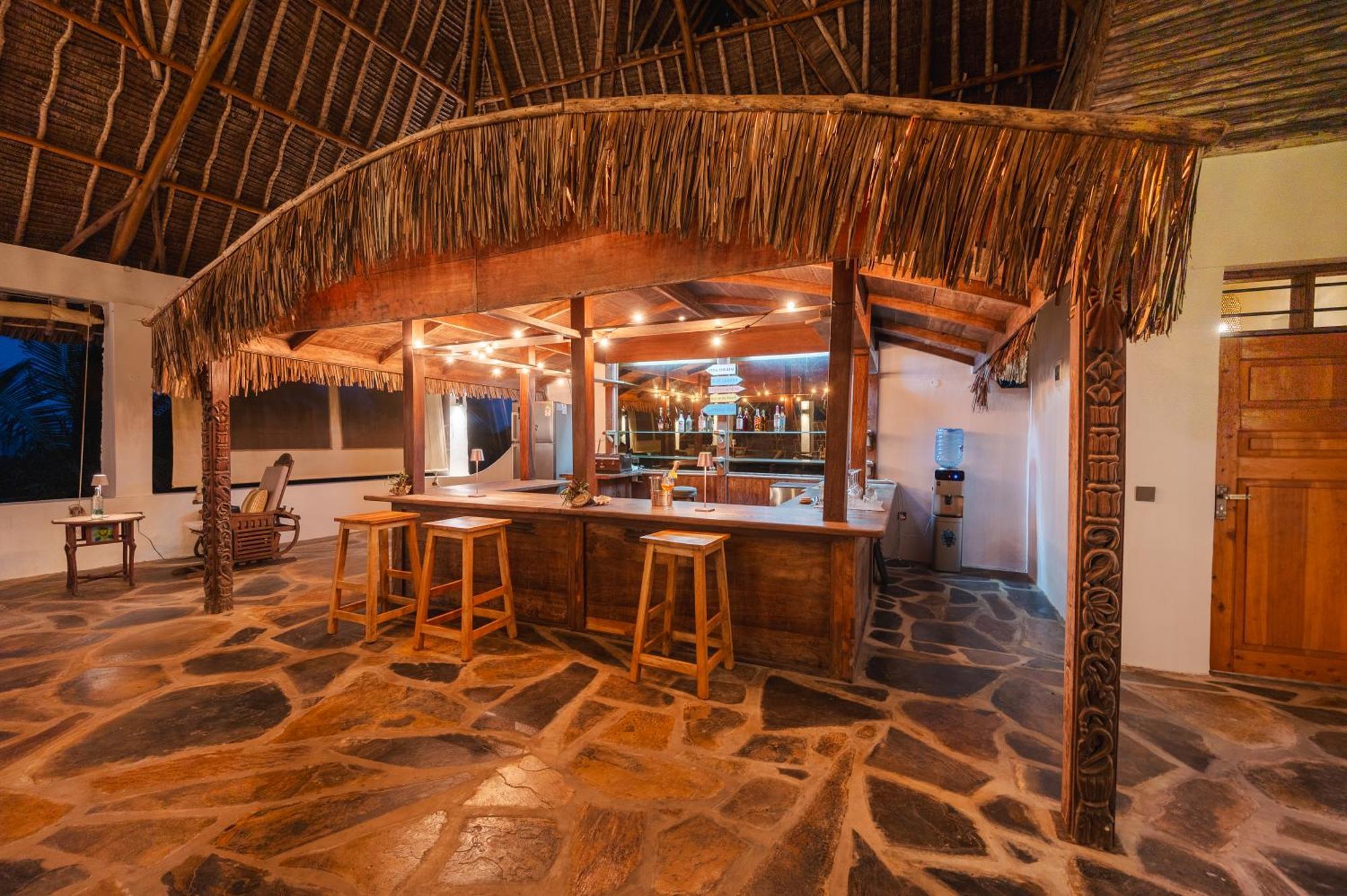 Mwazaro Beach Lodge Shimoni Eksteriør billede