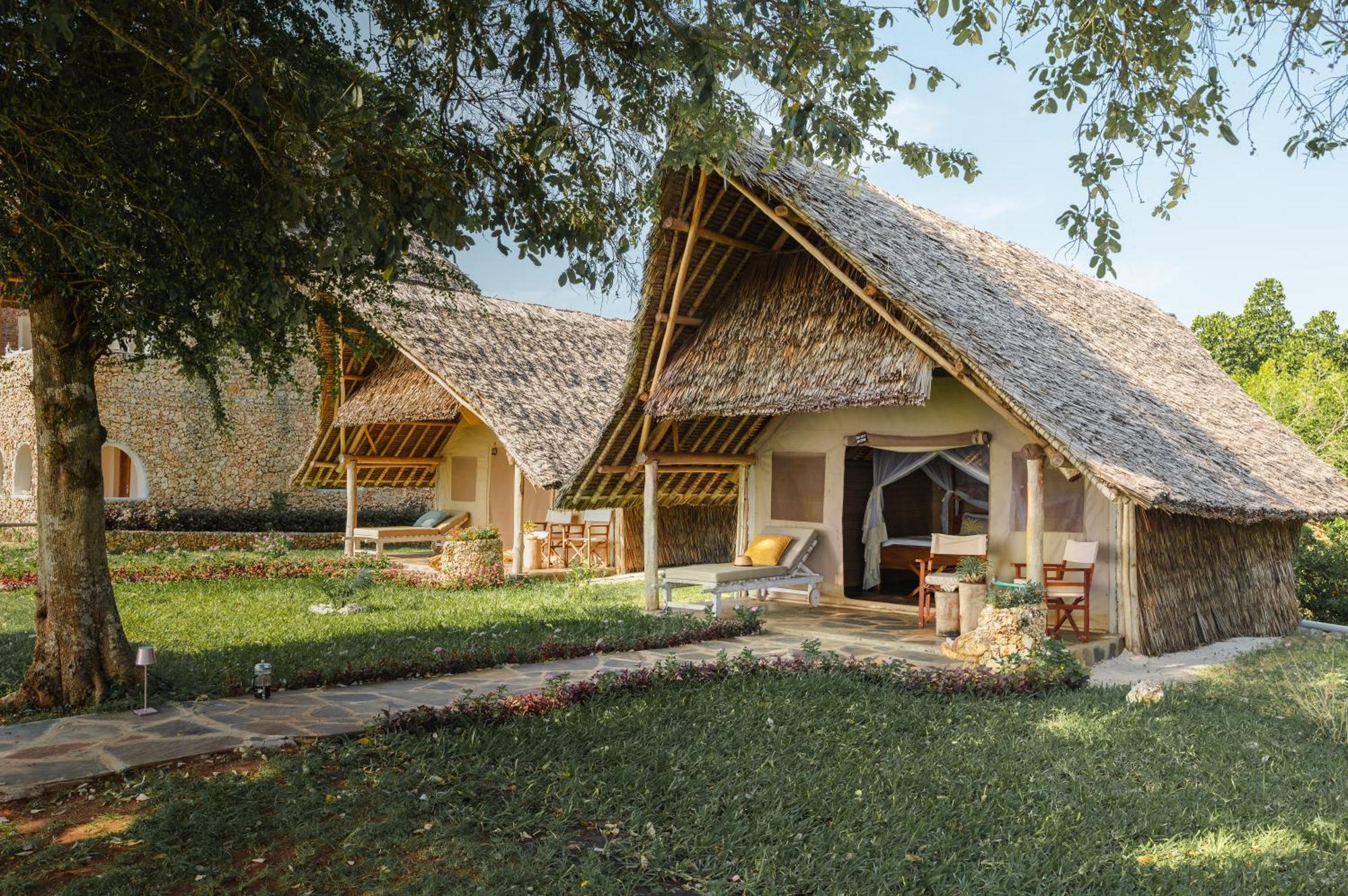 Mwazaro Beach Lodge Shimoni Eksteriør billede