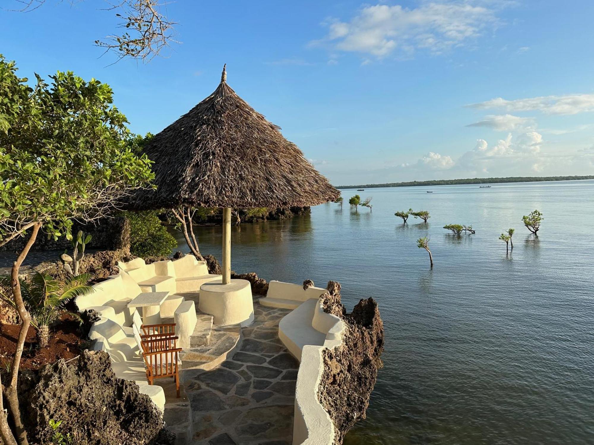 Mwazaro Beach Lodge Shimoni Eksteriør billede